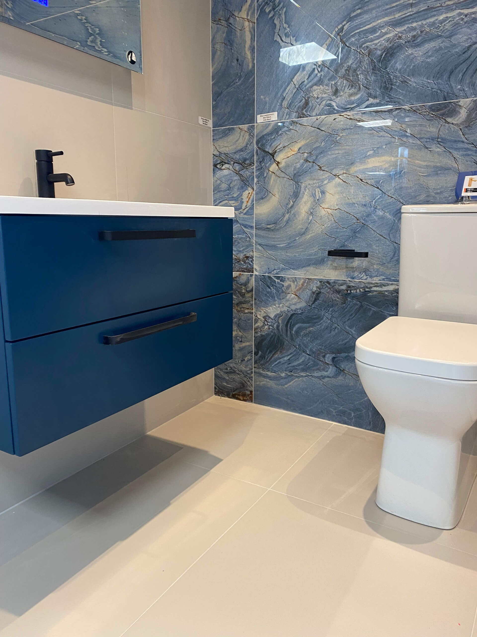 blue_bathroom